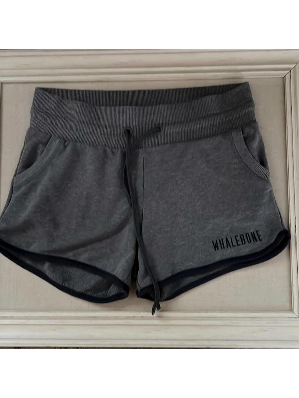Whale Bone grey sweat-shorts w black border and drawstring waist M